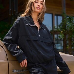 Sol Angeles MIA Women's Black Zip-Up Jacket